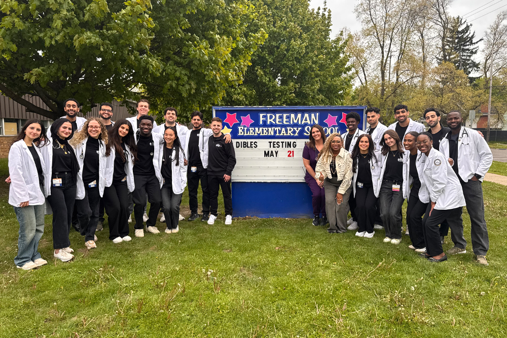The cohort of OUWB medical students who went to Freeman Elementary School in Flint.