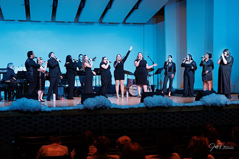 Golden Grizzlies Jazz Singers