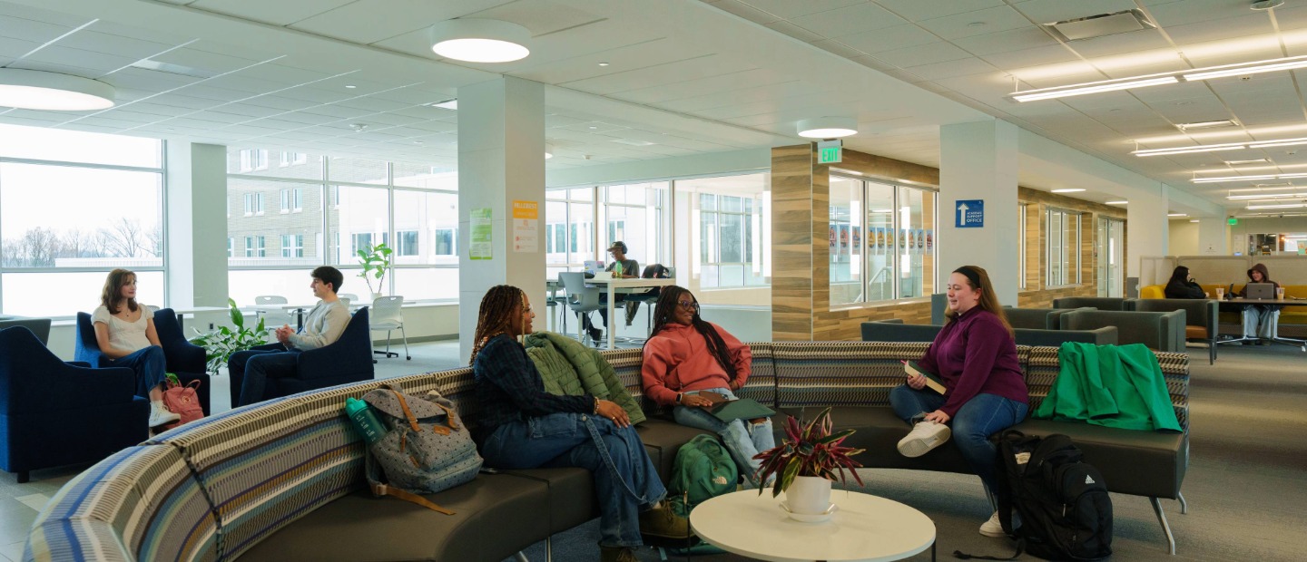 Current Residents Oakland University students gathering in the Oakland Center